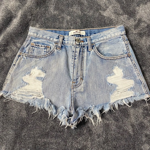 Hollister Pants - Hollister High-Rise Distressed Denim Cutoff Short Shorts - Size 3 / W26